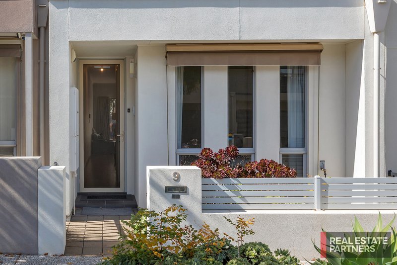 Photo - 9 Richmond Walk, Lightsview SA 5085 - Image 2
