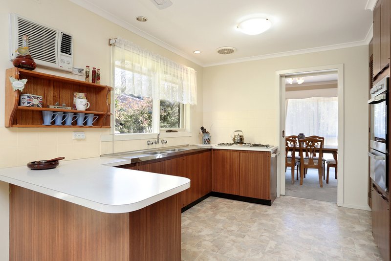 Photo - 9 Ridge Drive, Wyndham Vale VIC 3024 - Image 5