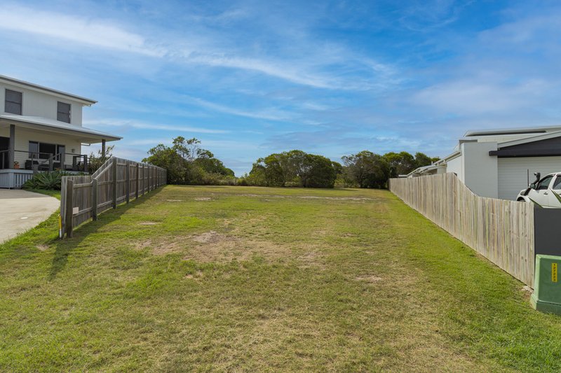 Photo - 9 Ridge View Court, Nikenbah QLD 4655 - Image 4