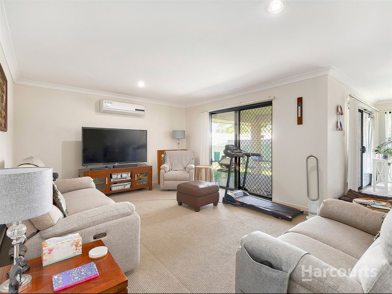 Photo - 9 Rigden Close, Morayfield QLD 4506 - Image 2