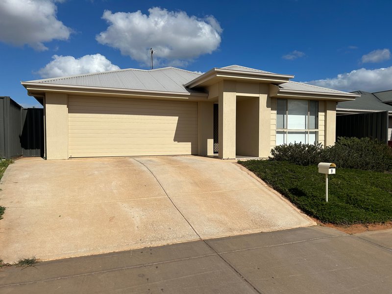 9 Riordan Grove, Port Augusta SA 5700