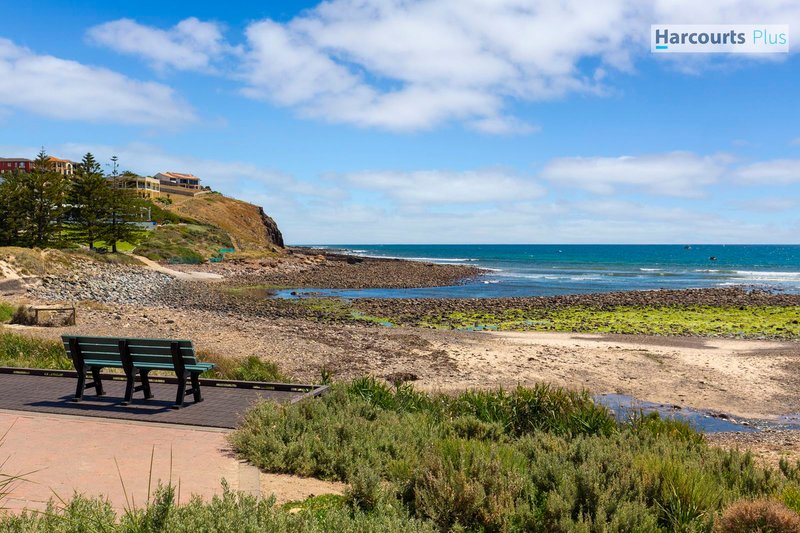 Photo - 9 River Parade, Hallett Cove SA 5158 - Image 4