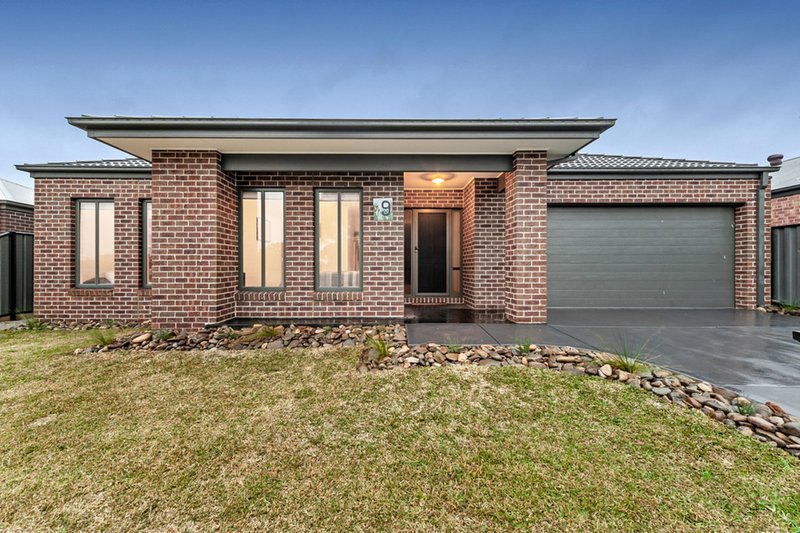 9 Riverway View, Craigieburn VIC 3064