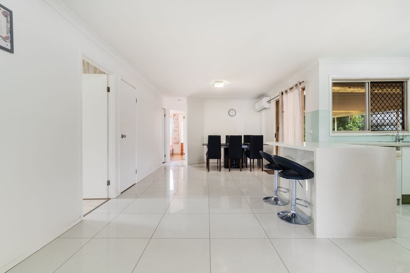 Photo - 9 Robinson Crescent, Runcorn QLD 4113 - Image 13