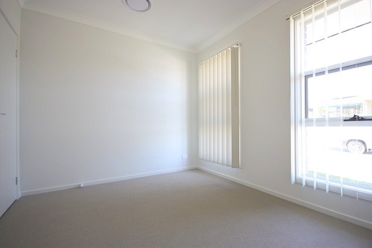 Photo - 9 Rodwell Road, Oran Park NSW 2570 - Image 7