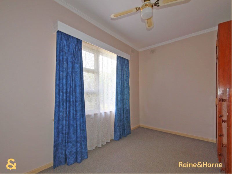 Photo - 9 Roger Road, Morphett Vale SA 5162 - Image 9