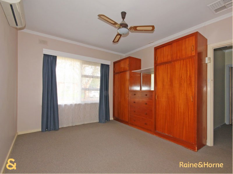 Photo - 9 Roger Road, Morphett Vale SA 5162 - Image 10