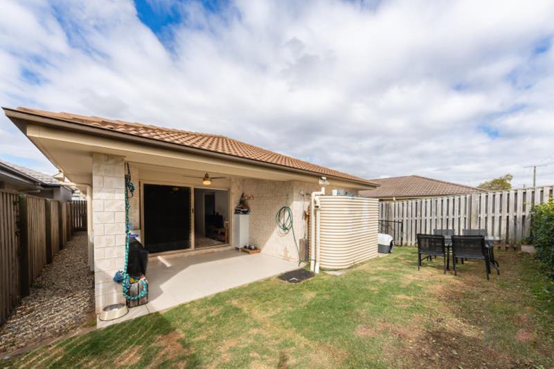 Photo - 9 Roland Court, Kallangur QLD 4503 - Image 7