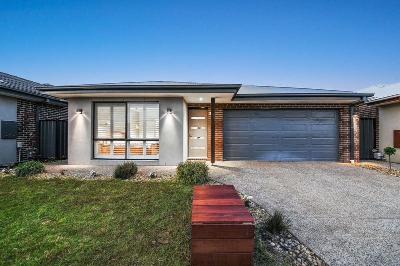 Photo - 9 Romney Way, Clyde North VIC 3978 - Image 2