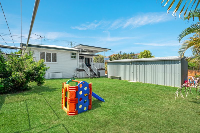 Photo - 9 Ronmack Street, Chermside QLD 4032 - Image 2