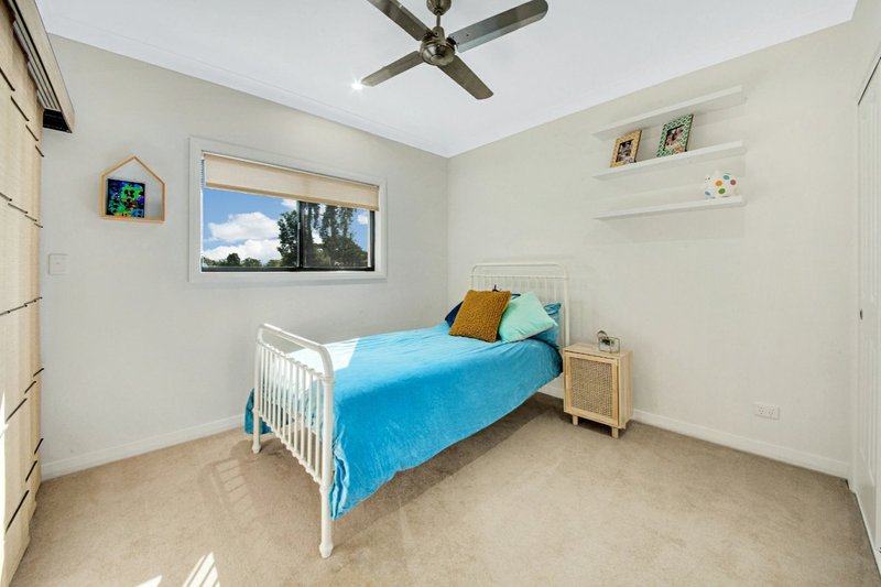 Photo - 9 Ronpen Close, Tannum Sands QLD 4680 - Image 10