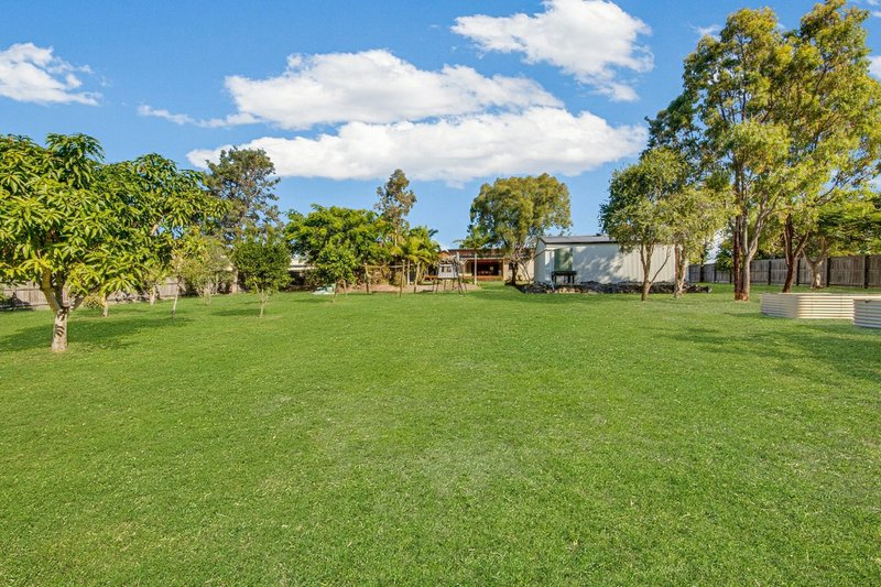 Photo - 9 Ronpen Close, Tannum Sands QLD 4680 - Image 15