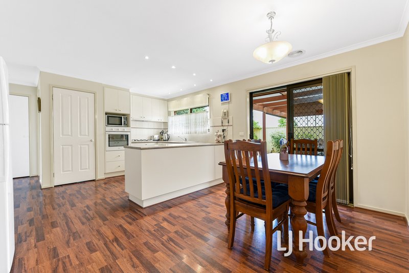 Photo - 9 Rose Lane, Cranbourne VIC 3977 - Image 4