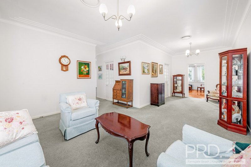 Photo - 9 Roseanne Avenue, Roselands NSW 2196 - Image 2