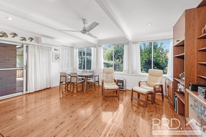 Photo - 9 Roseanne Avenue, Roselands NSW 2196 - Image 4