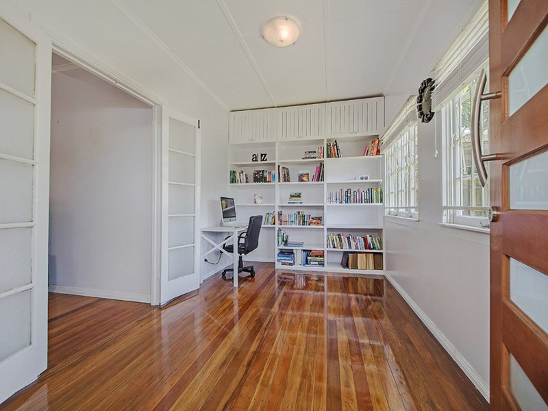 Photo - 9 Ross Street, Northgate QLD 4013 - Image 2