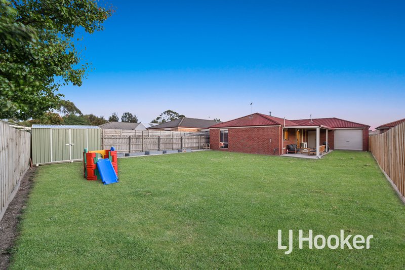 Photo - 9 Rossi Close, Pakenham VIC 3810 - Image 16