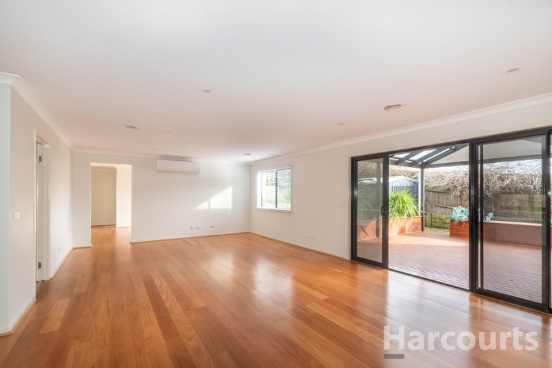 Photo - 9 Ruby Close, Warragul VIC 3820 - Image 4