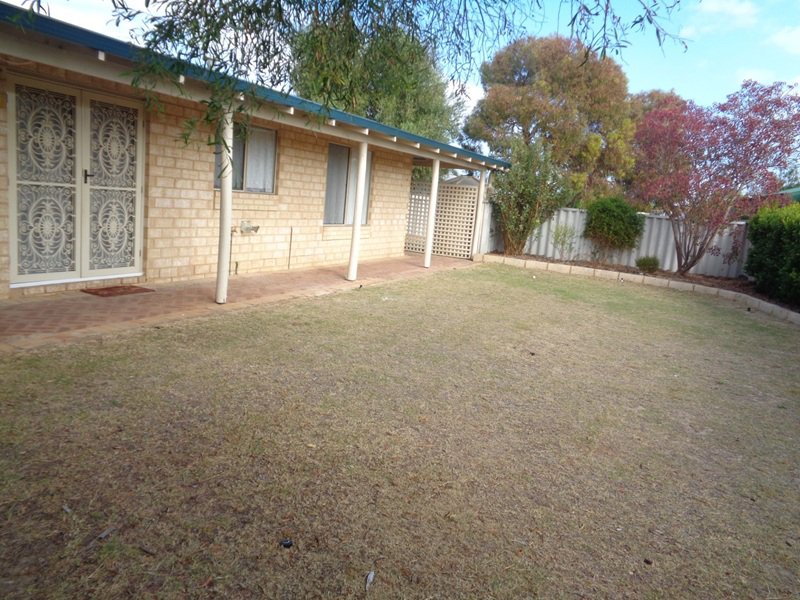 Photo - 9 Ryde Close, Warnbro WA 6169 - Image 23