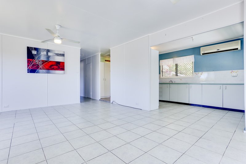 Photo - 9 Sagitta Street, Inala QLD 4077 - Image 3