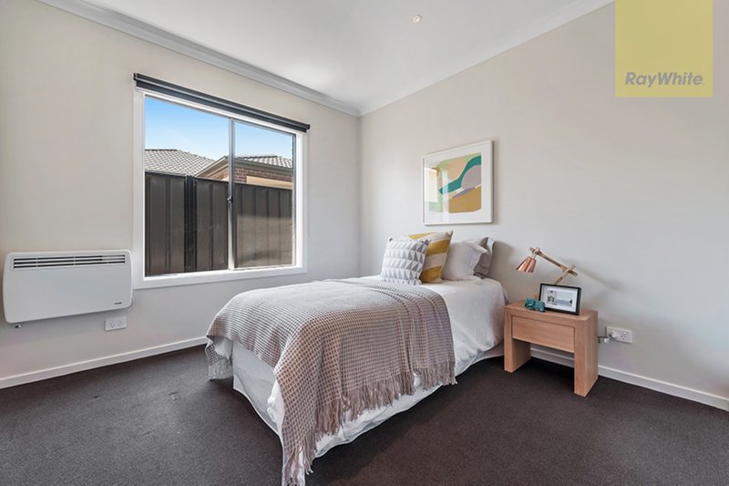 Photo - 9 Saint Road, Craigieburn VIC 3064 - Image 7