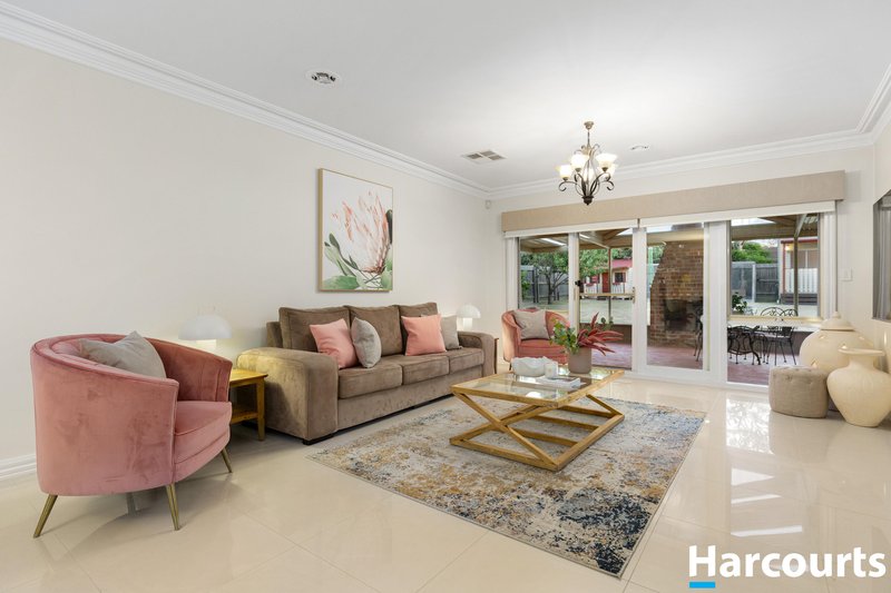 Photo - 9 Salerno Way, Rowville VIC 3178 - Image 6