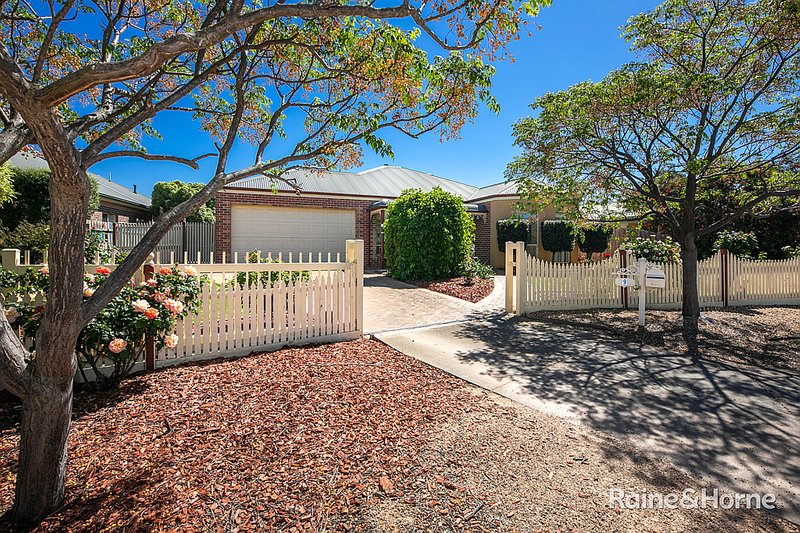 9 Salesian Court, Sunbury VIC 3429