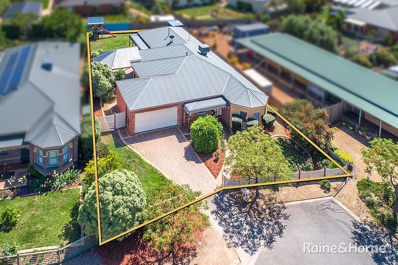 Photo - 9 Salesian Court, Sunbury VIC 3429 - Image 22