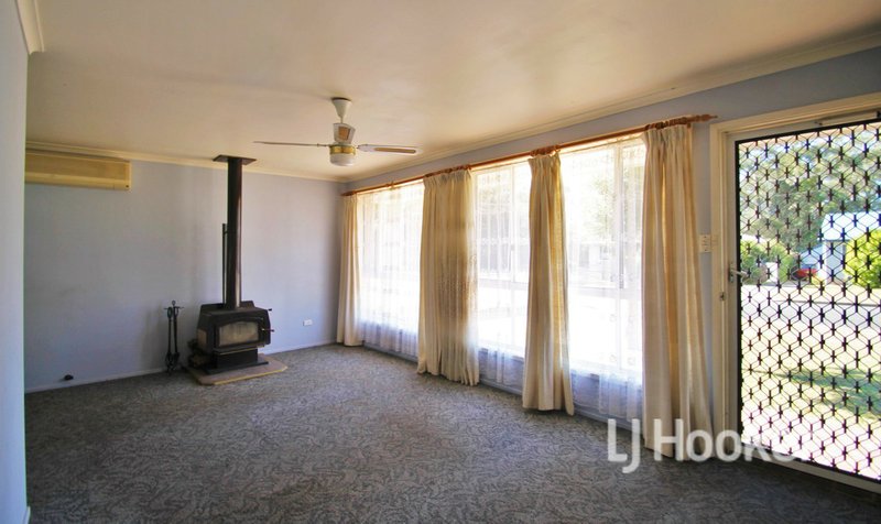 Photo - 9 Salinas Street, Sanctuary Point NSW 2540 - Image 2