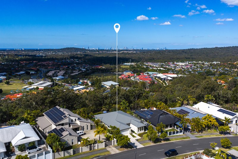 Photo - 9 Salvado Drive, Pacific Pines QLD 4211 - Image 4