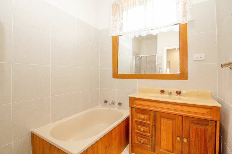 Photo - 9 Samson Street, Hadfield VIC 3046 - Image 5