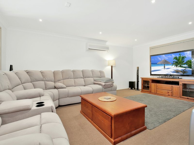 Photo - 9 Samuel Foster Drive, South Penrith NSW 2750 - Image 2