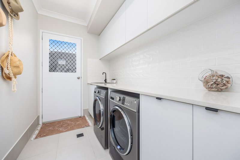 Photo - 9 Sandcastles Circuit, Burrum Heads QLD 4659 - Image 17