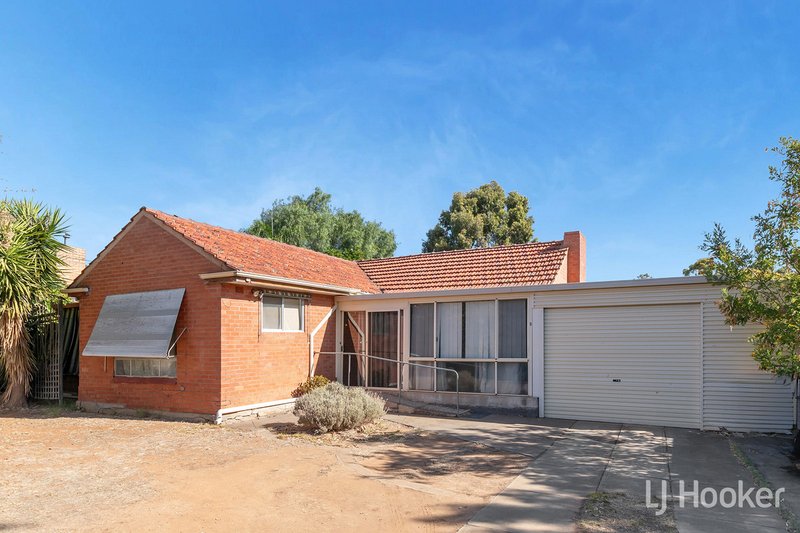 Photo - 9 Sandford Road, Davoren Park SA 5113 - Image 2