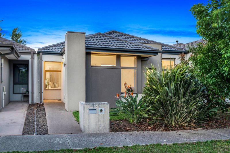 9 Sandwood Place, Craigieburn VIC 3064