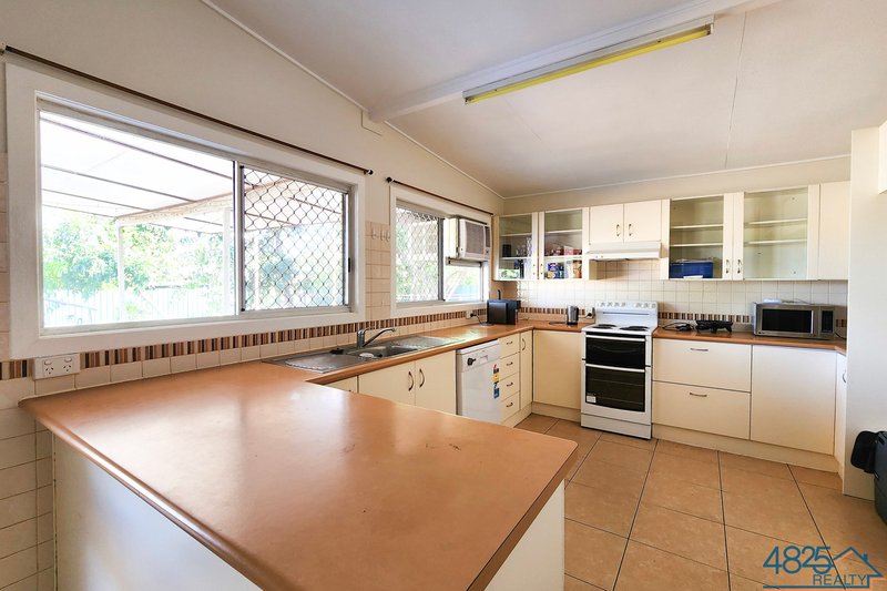 Photo - 9 Sapphire Street, Happy Valley QLD 4825 - Image 4