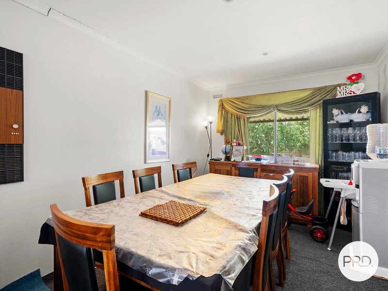 Photo - 9 Sarsfield Street, Shepparton VIC 3630 - Image 6