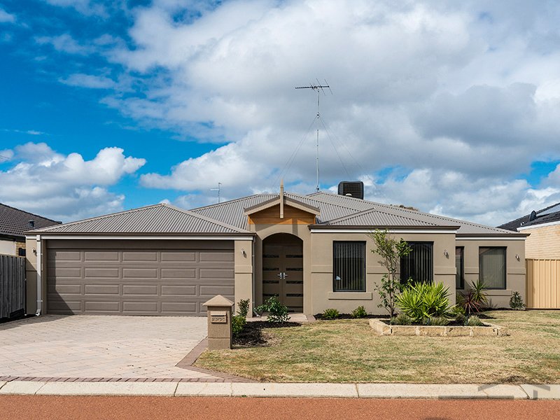 9 Scarab Court, Halls Head WA 6210