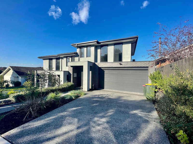 9 Scarlet Ash Drive, Templestowe Lower VIC 3107