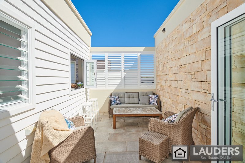 Photo - 9 Seaview Parade, Wallabi Point NSW 2430 - Image 9