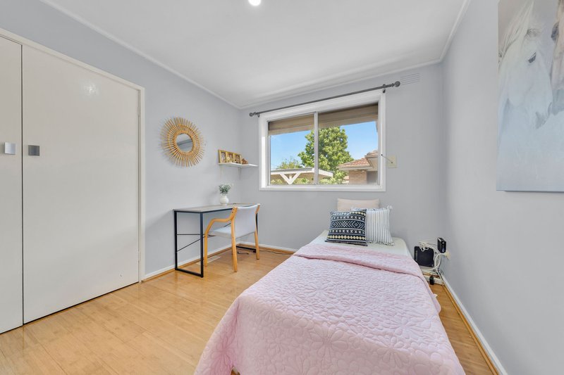 Photo - 9 Second Avenue, Dandenong North VIC 3175 - Image 5