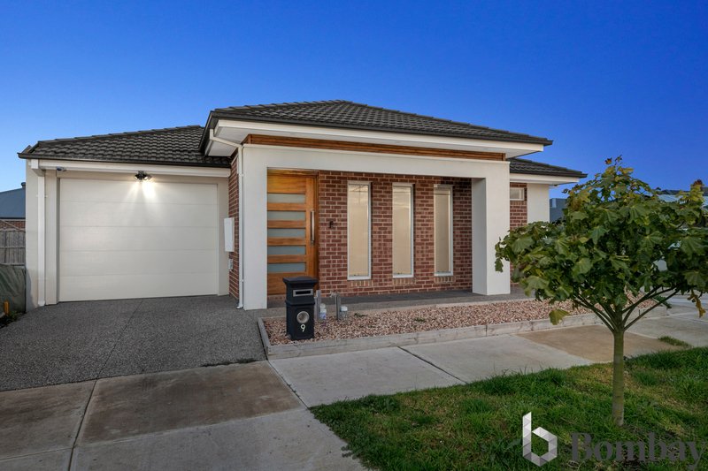 9 Selby Way, Donnybrook VIC 3064