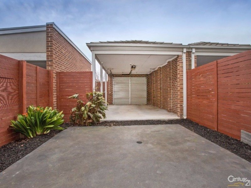 Photo - 9 Sepal Lane, Pakenham VIC 3810 - Image 11