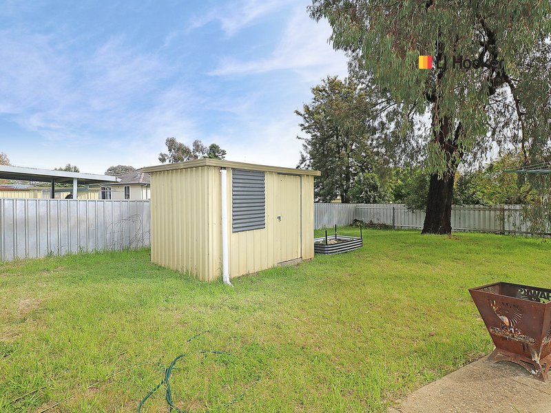 Photo - 9 Sepik Road, Ashmont NSW 2650 - Image 10