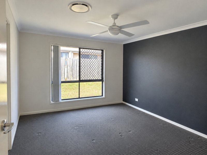Photo - 9 Serene Way, Wondunna QLD 4655 - Image 7
