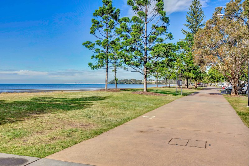 Photo - 9 Seventh Avenue, Sandgate QLD 4017 - Image 17