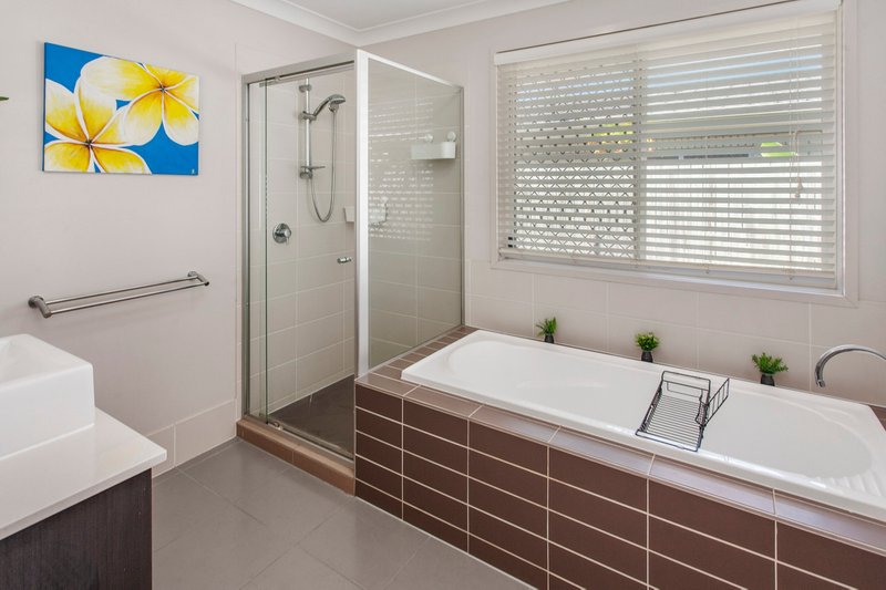 Photo - 9 Severn Crescent, North Lakes QLD 4509 - Image 15