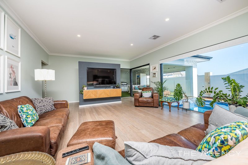 Photo - 9 Sextant Way, Jindalee WA 6036 - Image 8