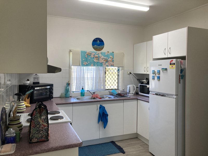 Photo - 9 Seymour St , Deception Bay QLD 4508 - Image 4