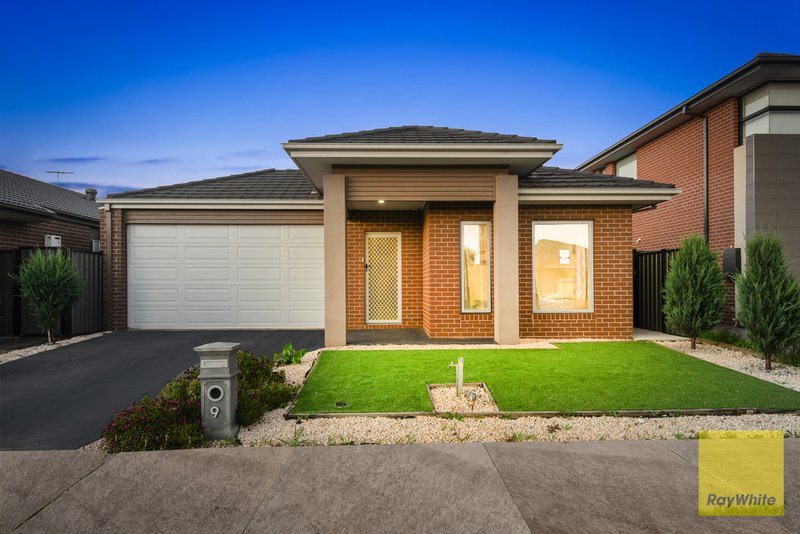 9 Shamrock Way, Truganina VIC 3029